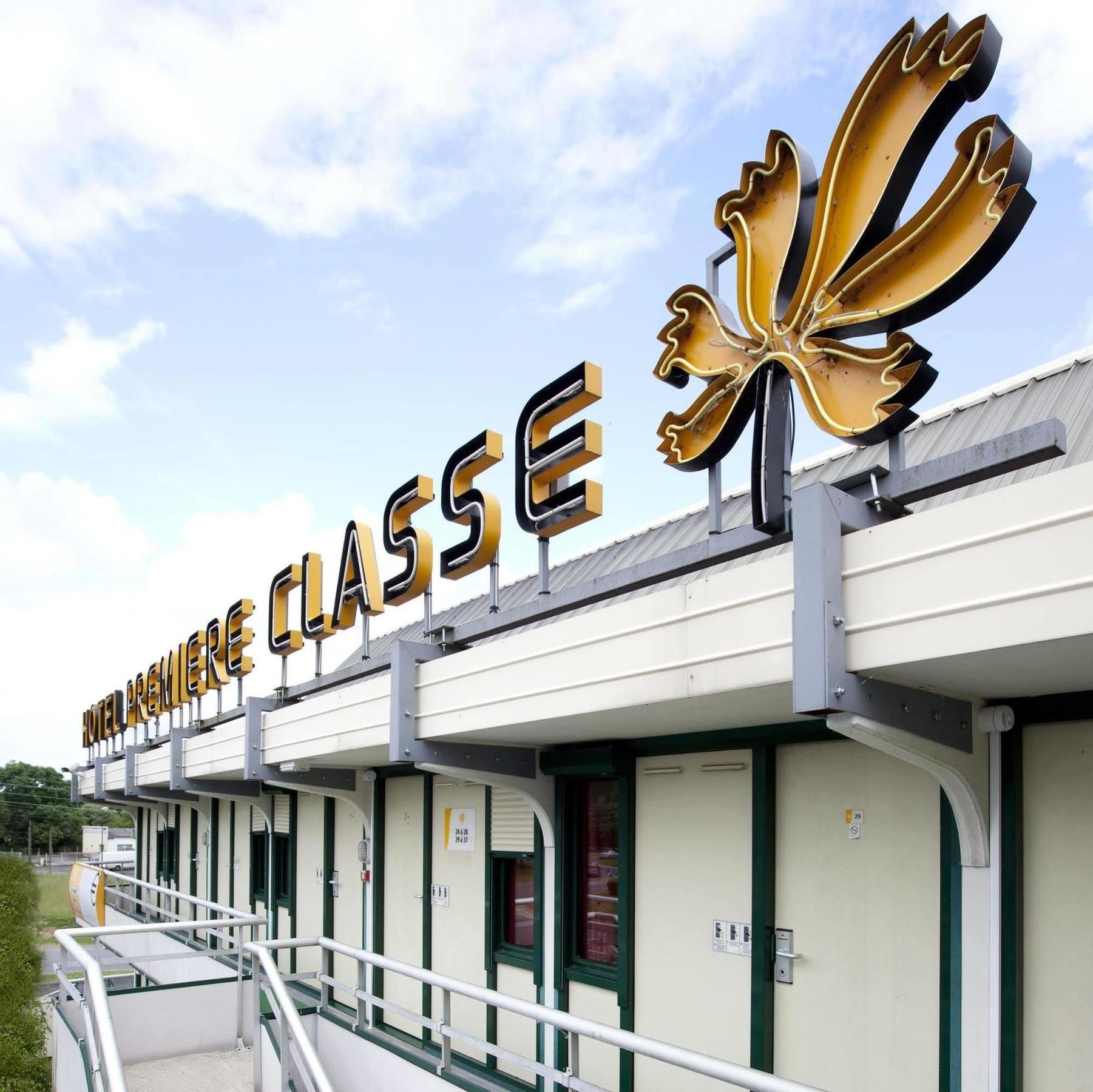 Premiere Classe Melun Senart Vert-Saint-Denis Exteriör bild